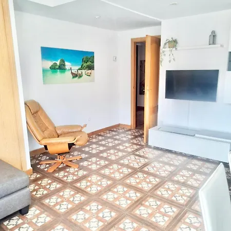 A 5 Minutos Del Centro Parking Privado اوفيدو